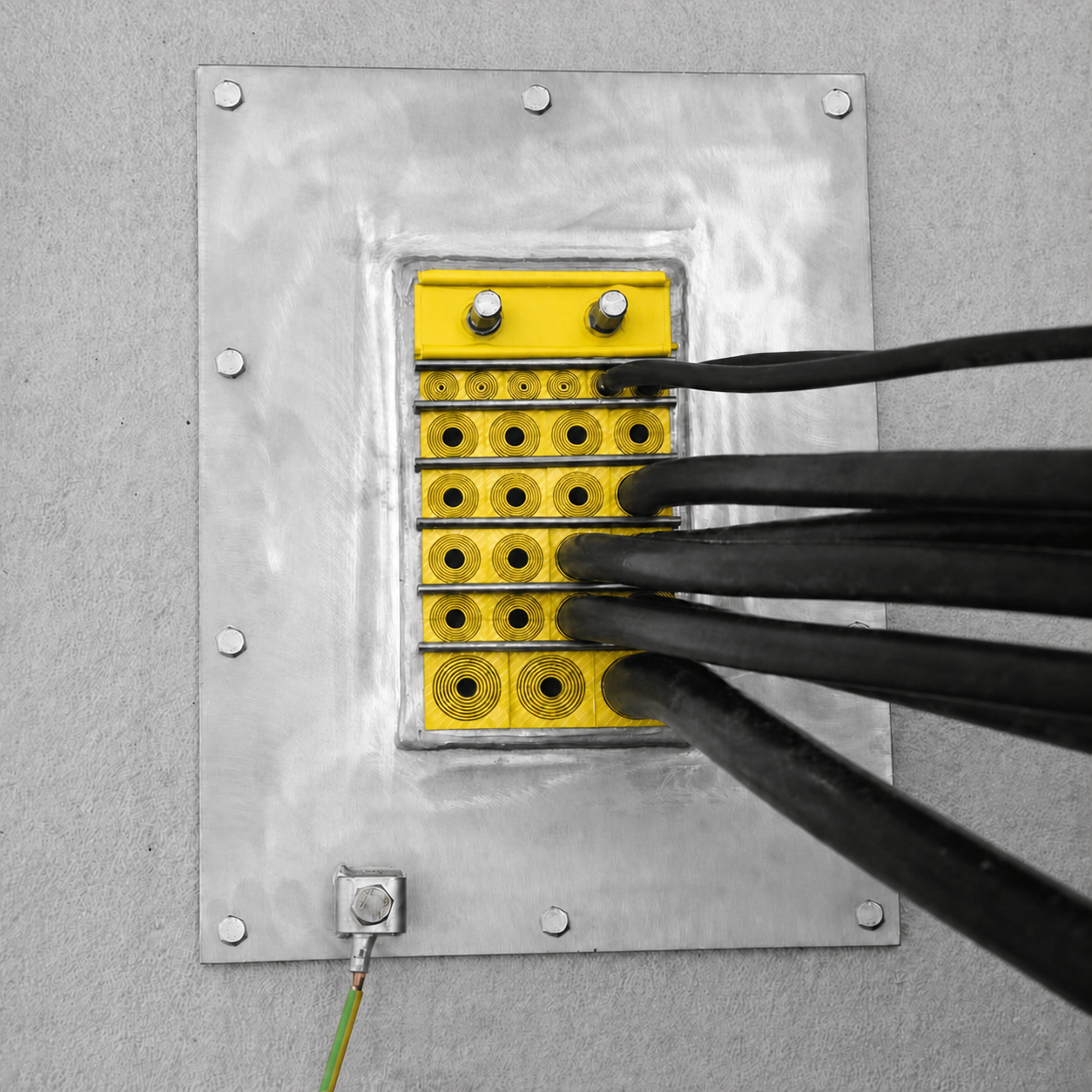 Multi cable transit sealing system using compressed rubber modules for cable penetrations (ID#1)